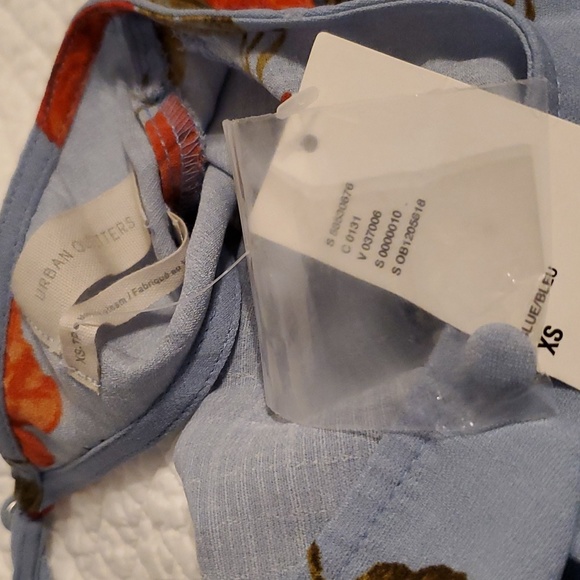 Urban Outfitters Romper - Picture 11 of 14